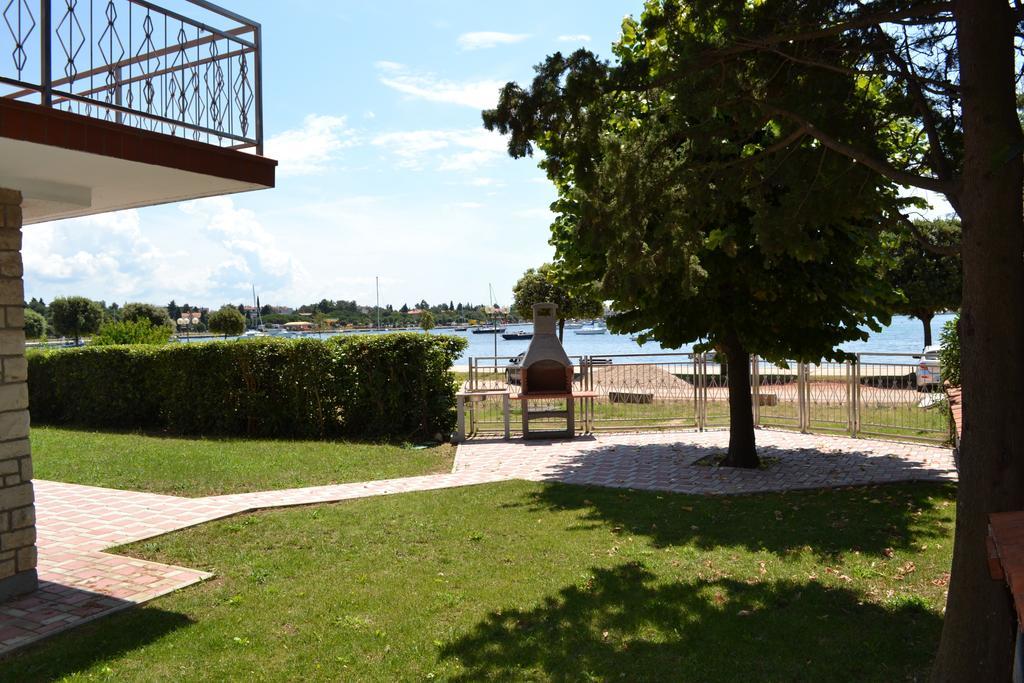 Apartments Lungomare Umag Habitación foto